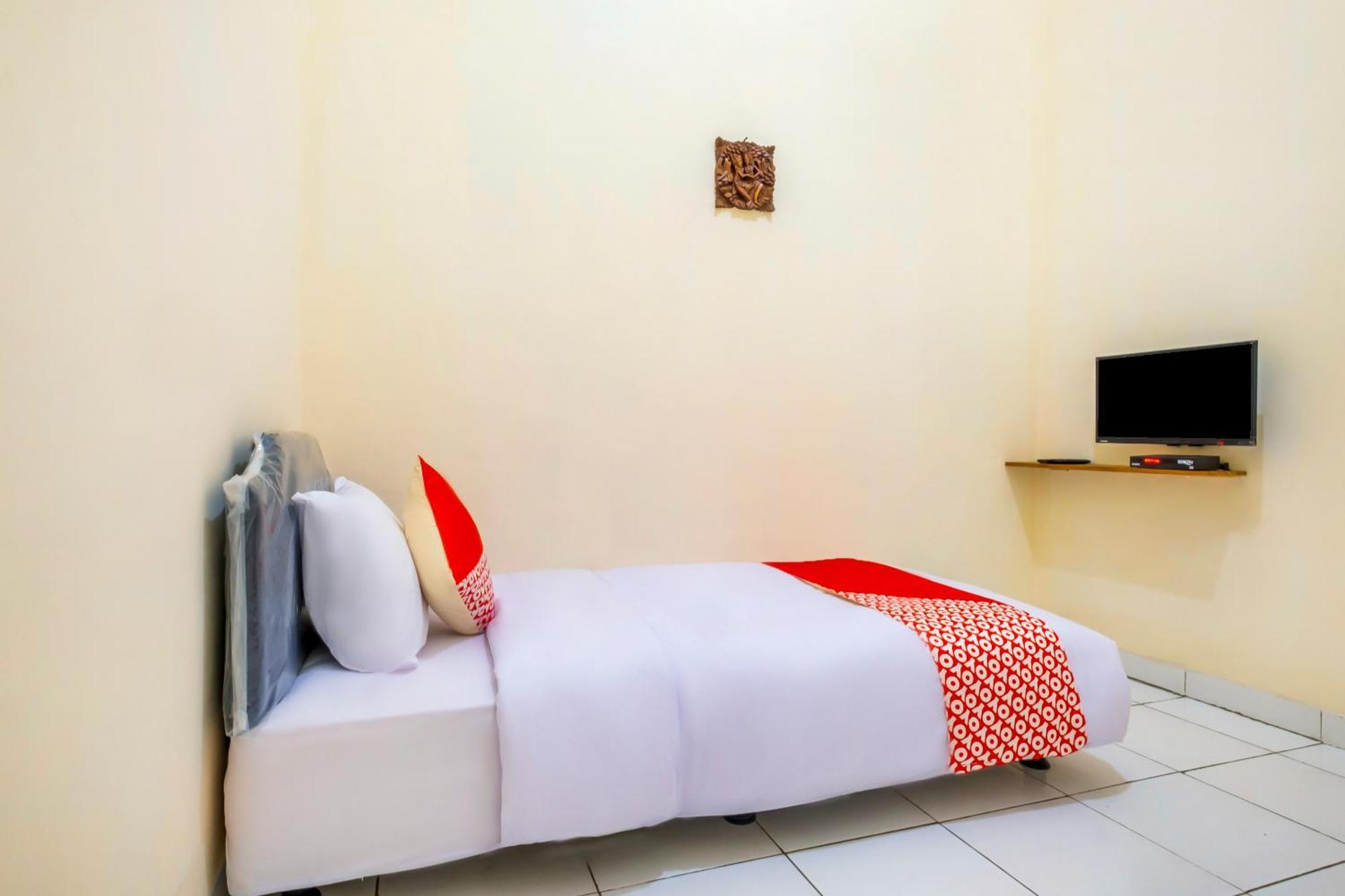 Hotel O Syariah Tasikmalaya Near Universitas Siliwangi Formerly Siliwangi Guest House Exterior foto