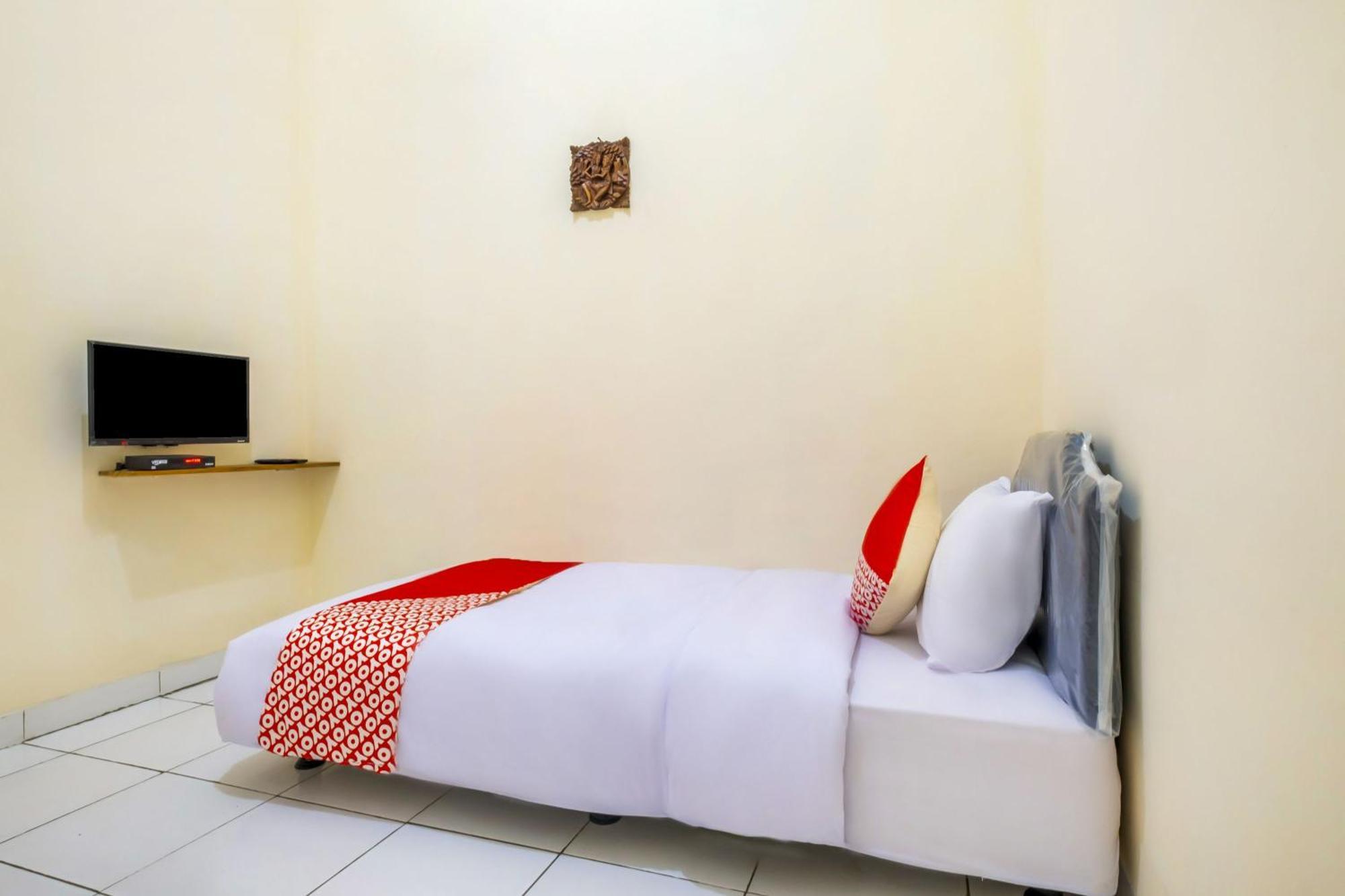 Hotel O Syariah Tasikmalaya Near Universitas Siliwangi Formerly Siliwangi Guest House Exterior foto